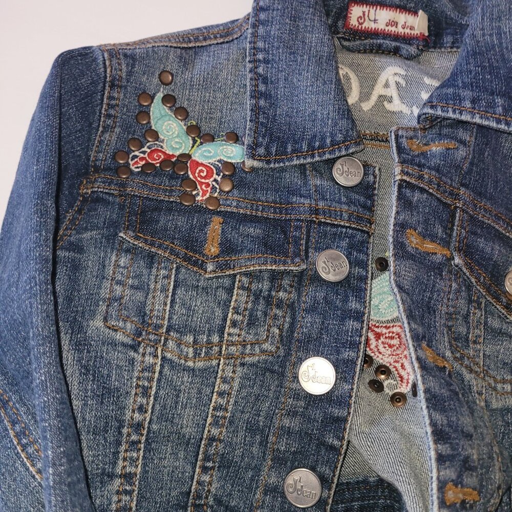 PEACE studded and embroidered cropped jean jacket by J2 Jean - Picture 3 of 9